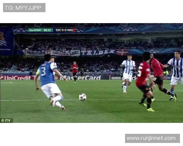 足球明星假摔事件引发热议视频曝光引发球迷与专家的激烈讨论与反思