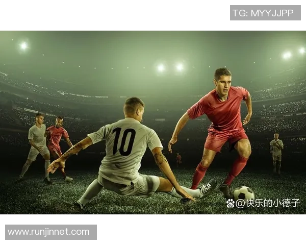 足球明星在场上风光无限生活中是否也能带来欢笑与幽默